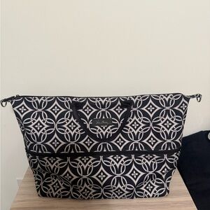 Vera Bradley Tote Lighten Up Expandable Travel Bag Black DN Without a long strap